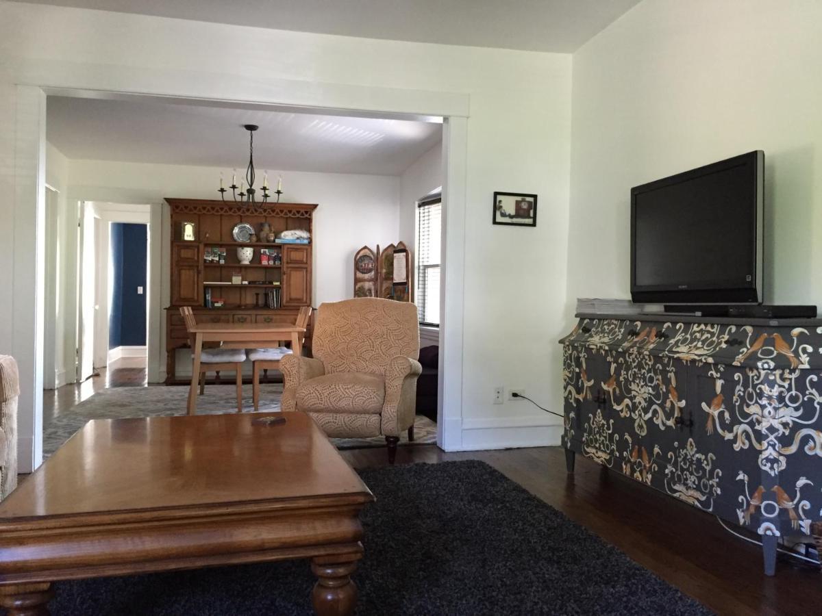 Oak Park Beauties - Tree Lined Streets - Walkable Apartment Bagian luar foto