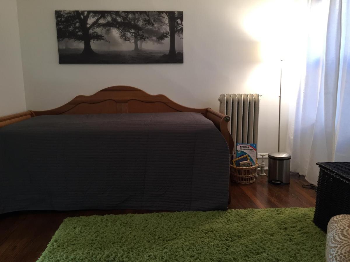Oak Park Beauties - Tree Lined Streets - Walkable Apartment Bagian luar foto