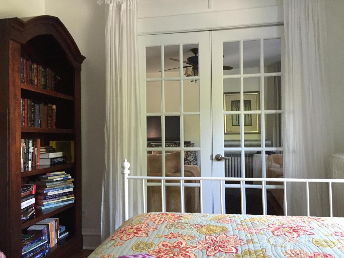 Oak Park Beauties - Tree Lined Streets - Walkable Apartment Bagian luar foto