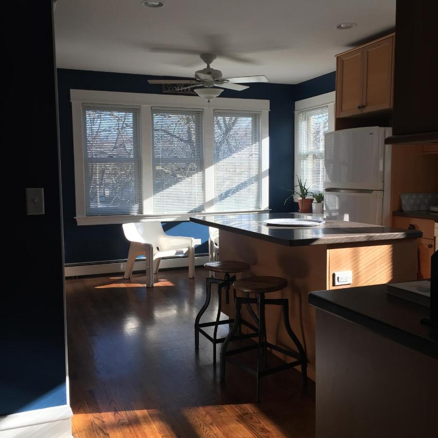 Oak Park Beauties - Tree Lined Streets - Walkable Apartment Bagian luar foto